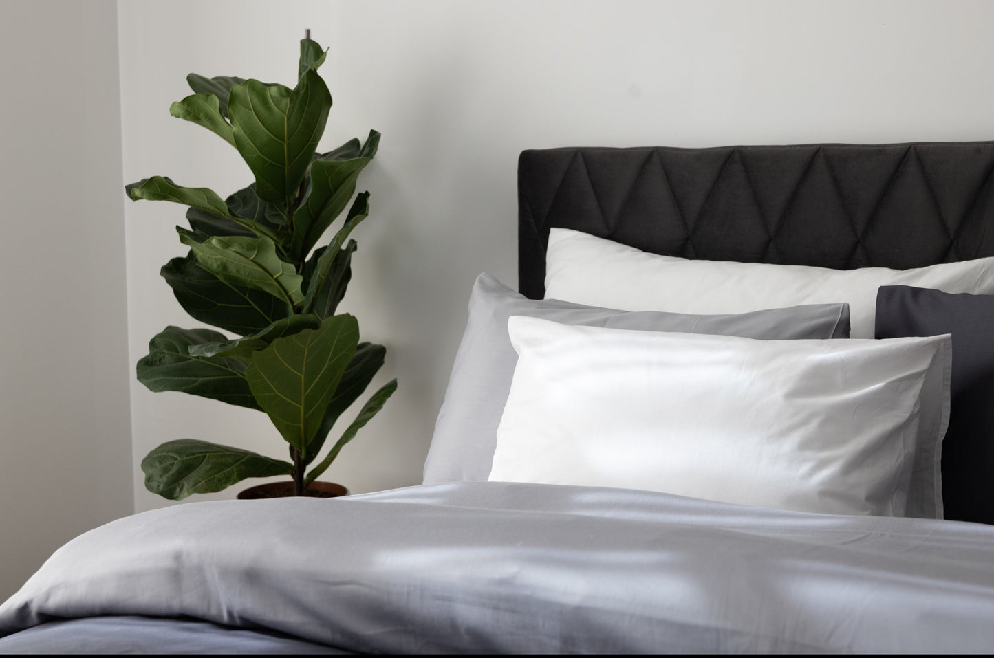 PHB zīdaini satīna gultas veļas komplekts 150x210/50x60