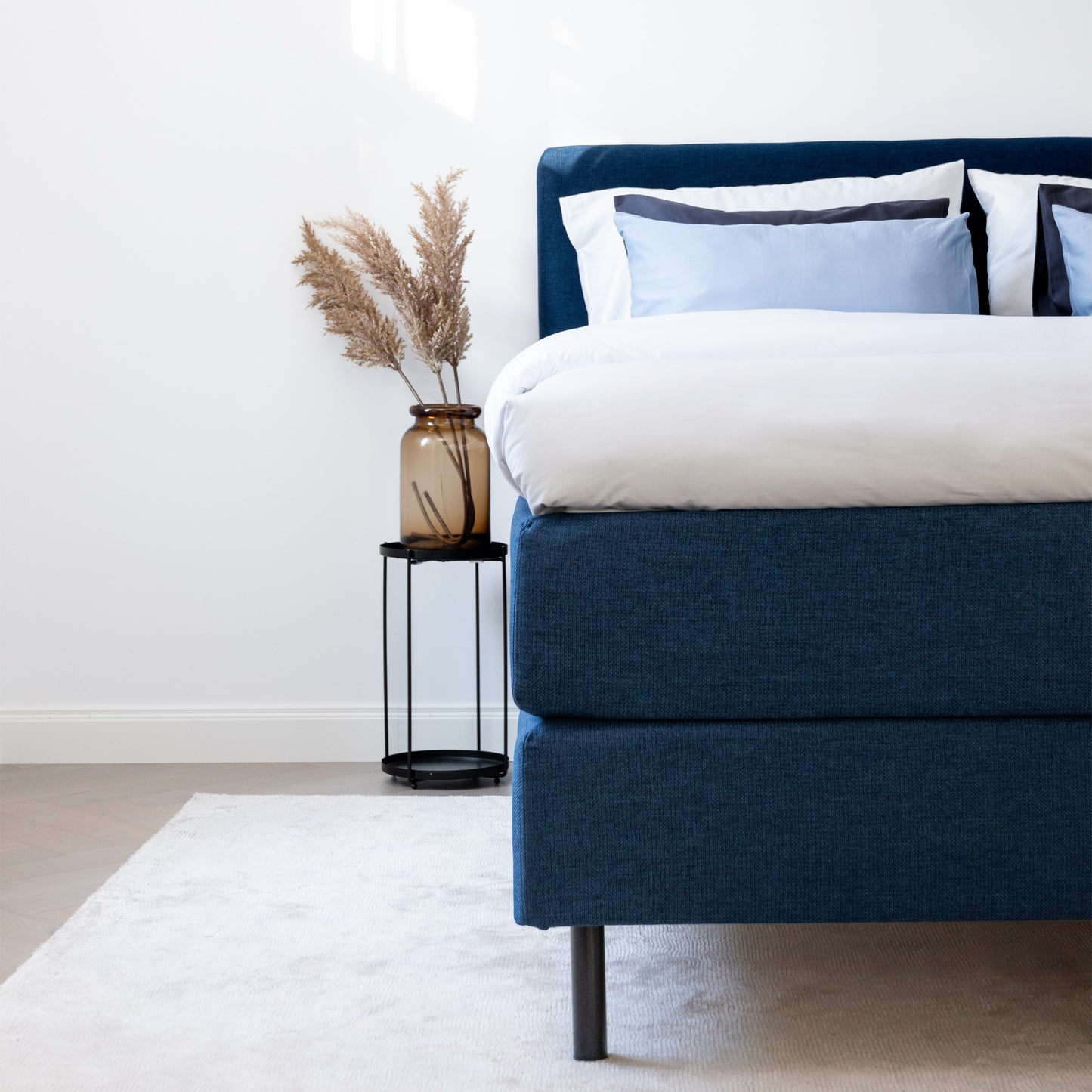 Kontinentālā gulta UNI zila 180x200