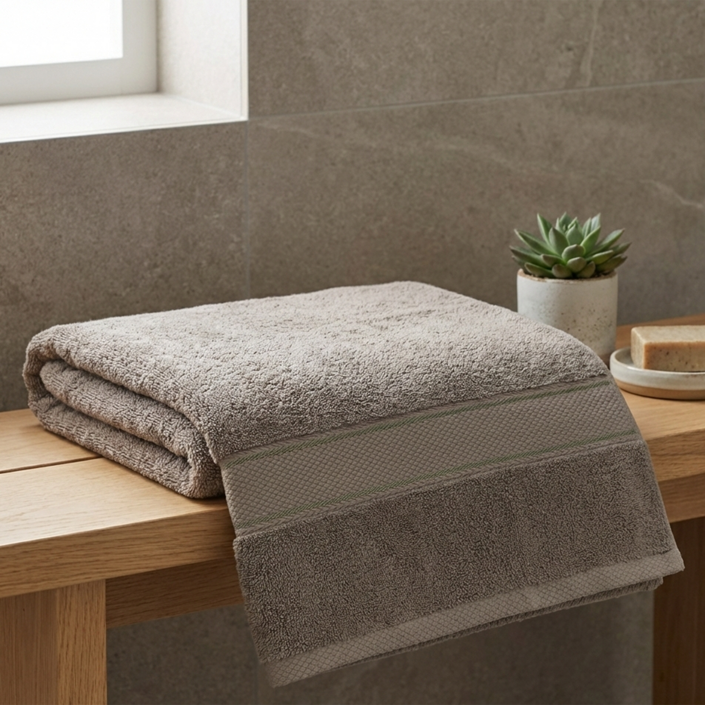 Frotē dvielis 70×140 kokvilna 600gsm gaiši pelēks